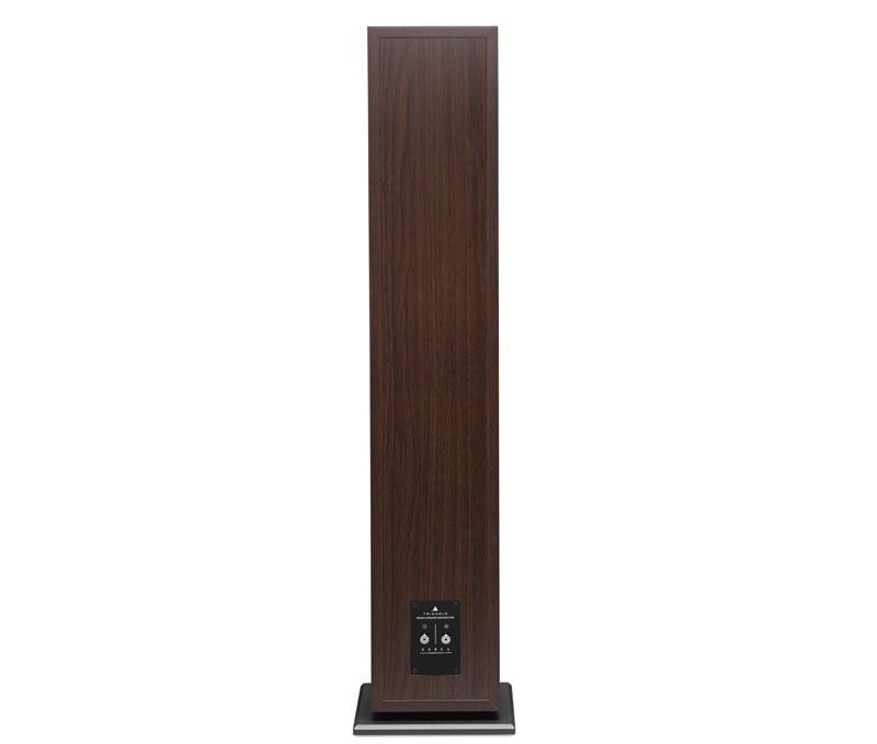TRIANGLE BOREA BR PACKSHOT WALNUT