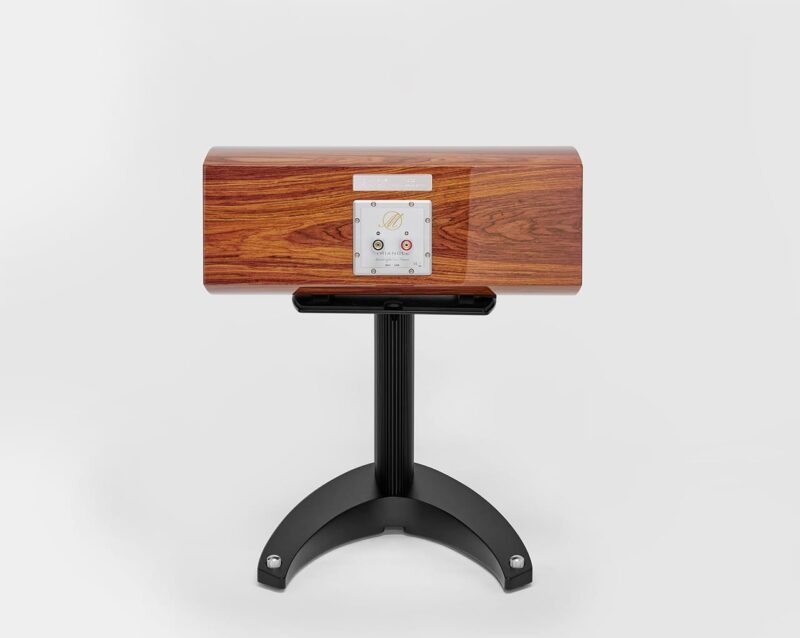 Triangle Magellan Voce 40th anniversary - hrast