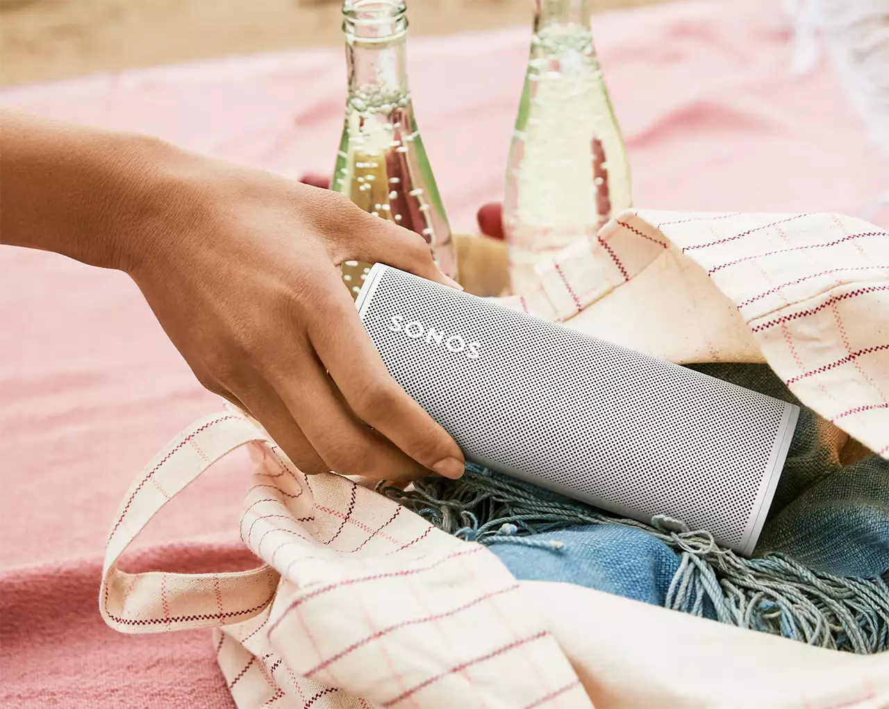 Sonos Roam - Shadow Black prenosni zvočnik