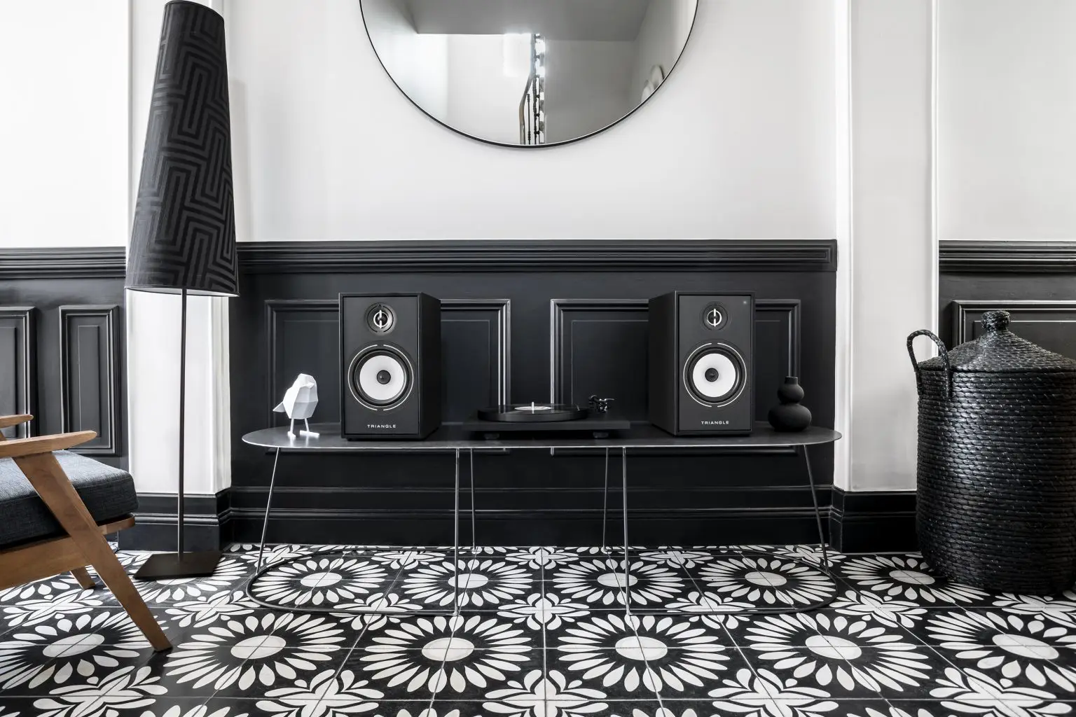 triangle_borea-active_pictures_lifestyle_black_02-1536x1024