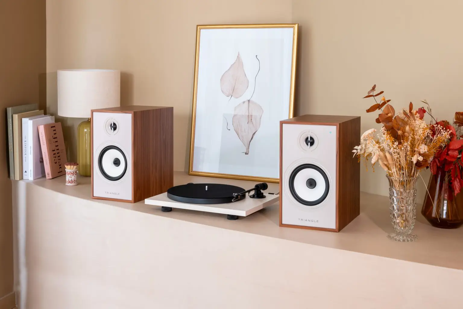 triangle_borea-connect_pictures_lifestyle_01_oak-1536x1291