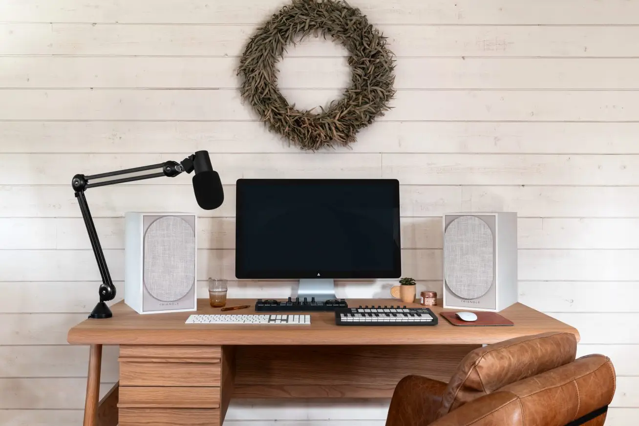 triangle_borea-connect_pictures_lifestyle_06_cream-1536x872 (1)