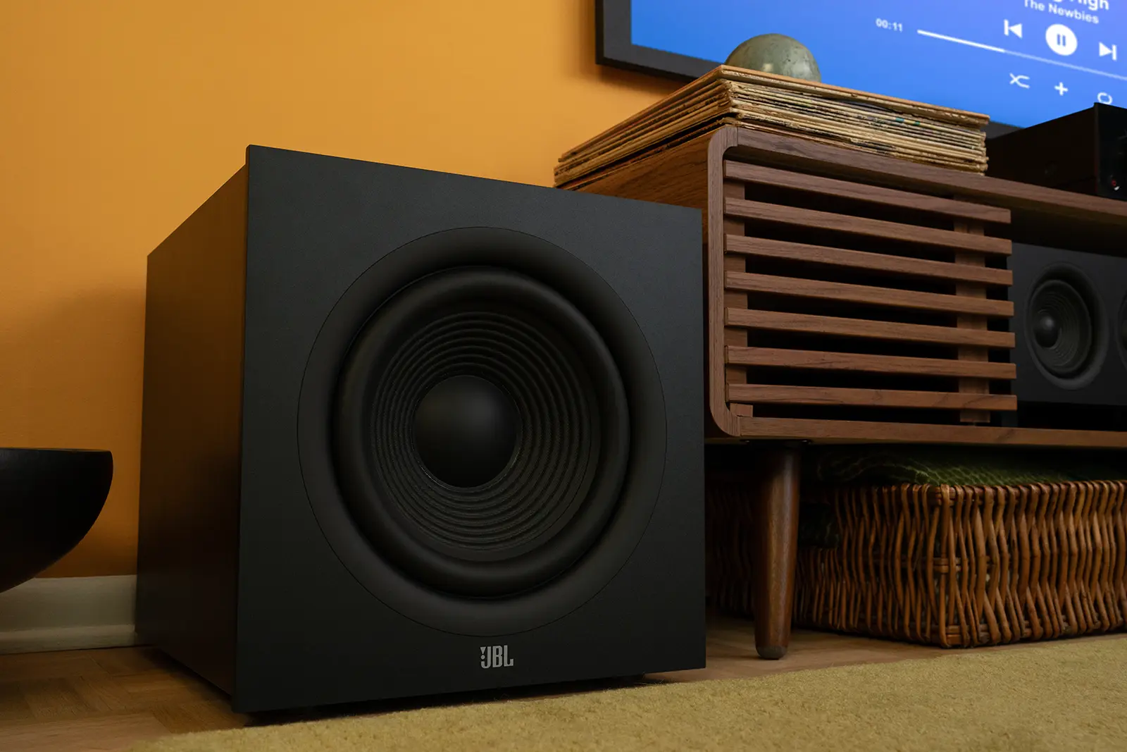 JBL Stage 200P aktivni nizkotonec