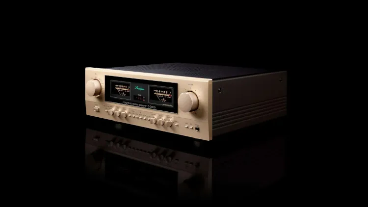 Accuphase-E-3000-Integrated-Amplifier