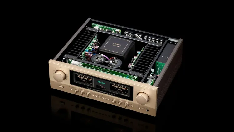 Accuphase-E-3000-Integrated-Amplifier