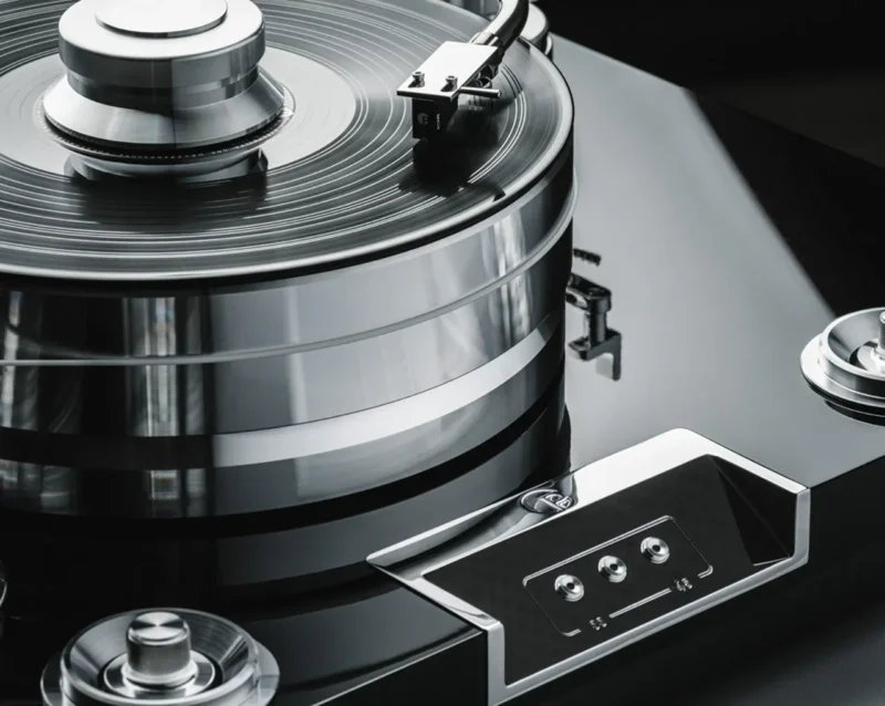 Pro-Ject Signature 12.2 – high-end gramofon referenčni zvok