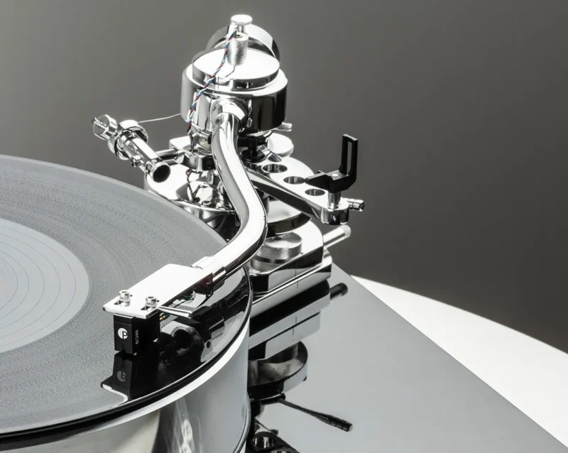 Pro-Ject Signature 10 referenčni gramofon
