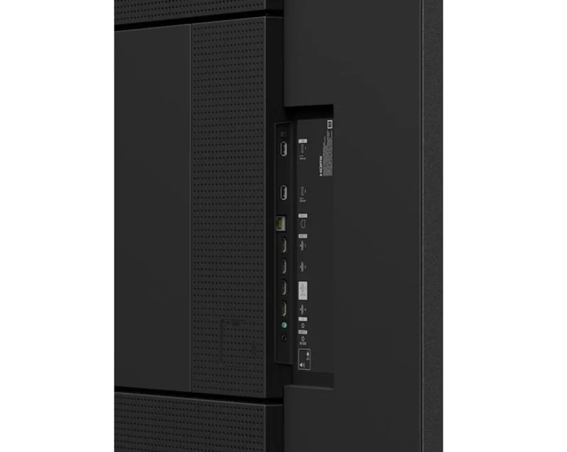 Profesionalni 4K HDR zaslon s svetilnostjo 500 nit, procesorjem XR, delovanjem 24/7 in zaščito pred prahom IP5X.