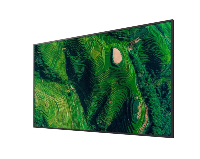 Profesionalni 4K HDR zaslon s svetilnostjo 500 nit, procesorjem XR, delovanjem 24/7 in zaščito pred prahom IP5X.
