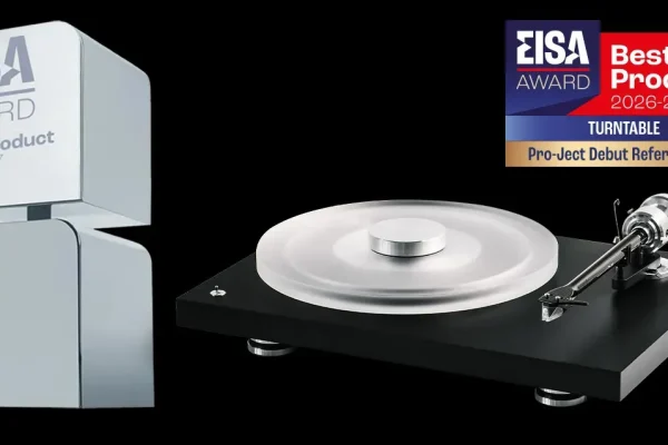 Gramofon Pro-Ject Debut Reference 10 z akrilnim krožnikom in 10-palčno ročico